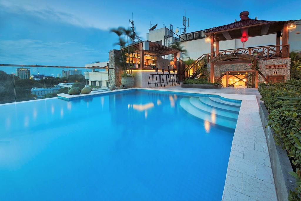 Hotel A&em Signature Ho Chi Minh City