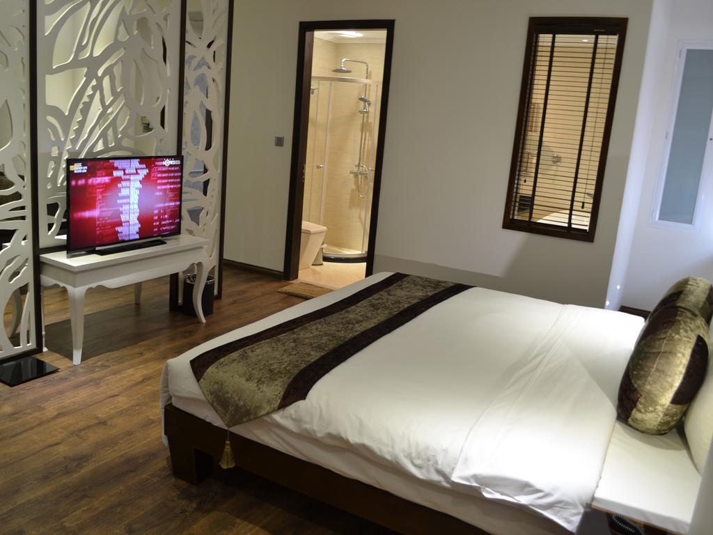Bay Palace Khách sạn Hạ Long