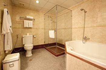 A&em Signature Hotel Ho Chi Minh City