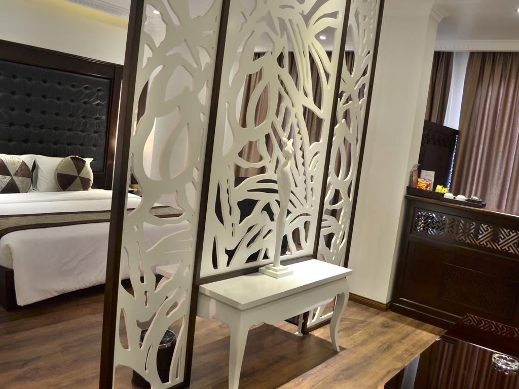 Bay Palace Khách sạn