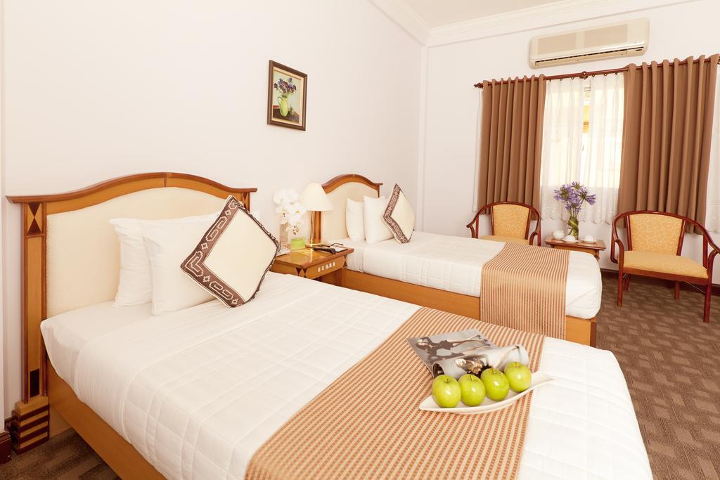 Liberty Saigon Parkview 3*