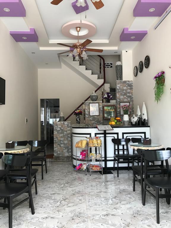 Babycat & Coffee Ha Long