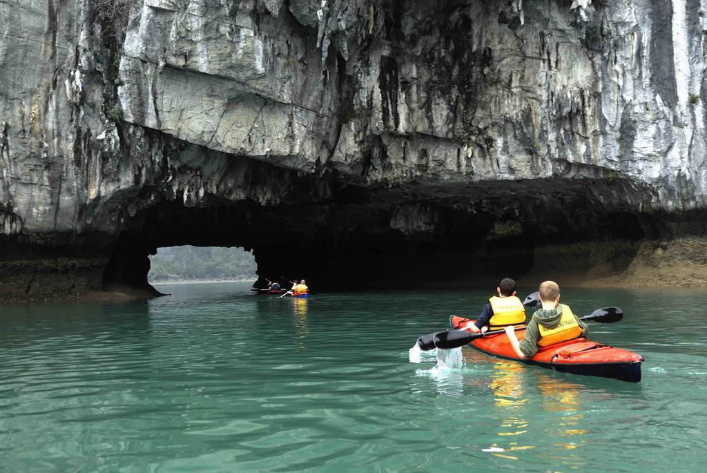  Alisa Cruise Halong