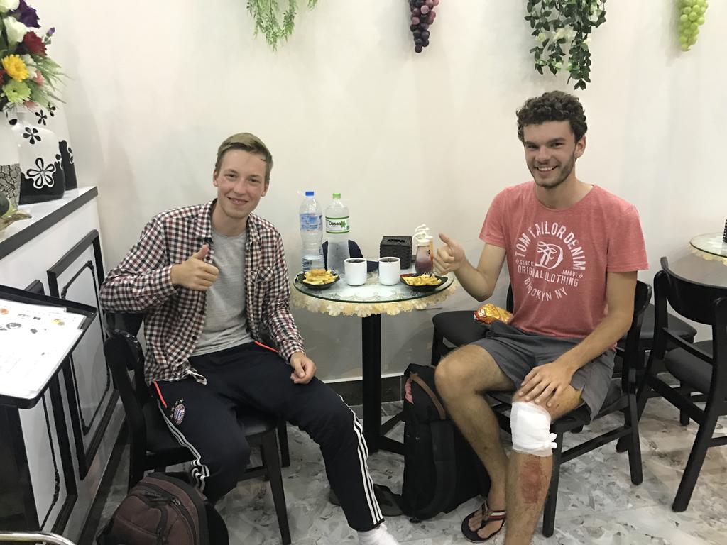 Babycat & Coffee Ha Long
