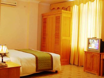Hotel Golden Halong 4*