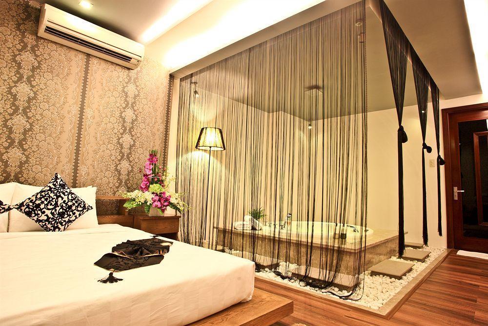 Valentine Hotel 2*
