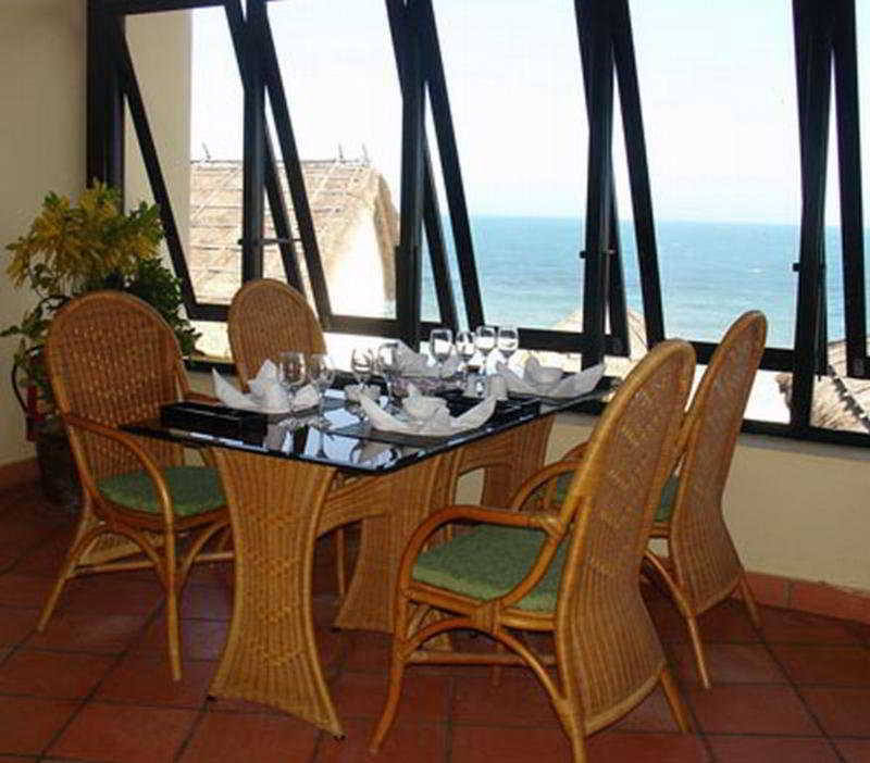 Resort White 4*