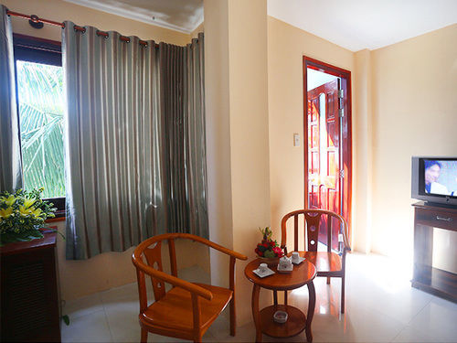 Hotel Song Bien Xanh 2*
