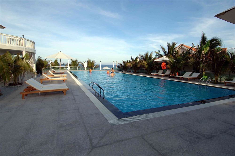 Resort Saigon Emerald 4*