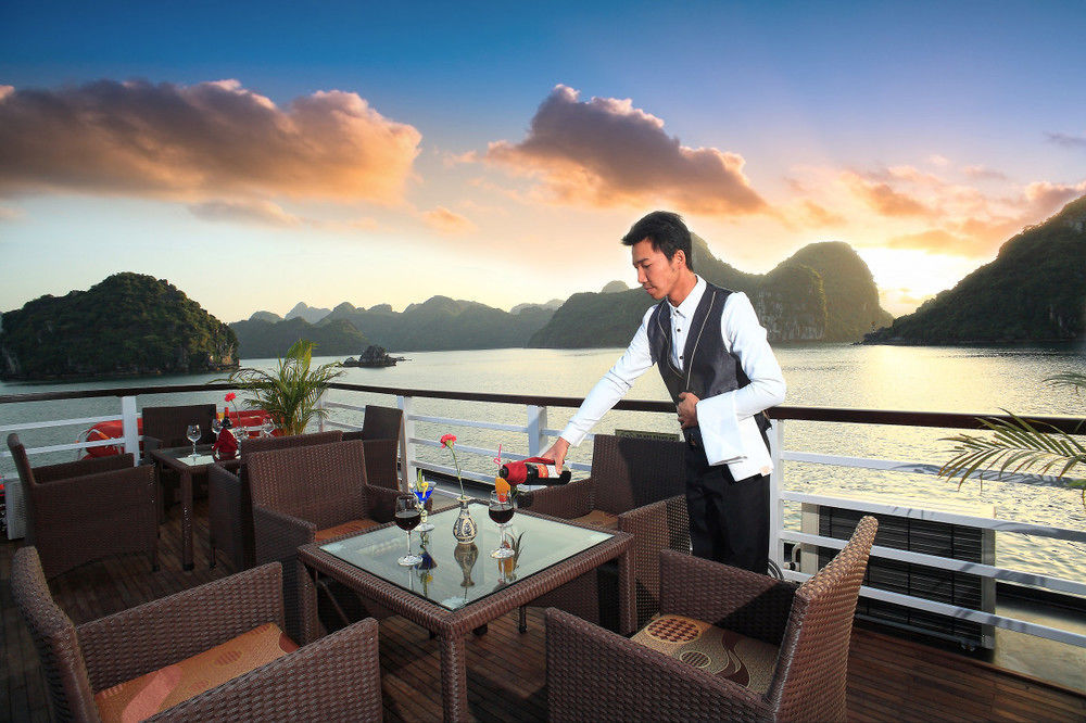 Cristina Diamond Cruise  4*
