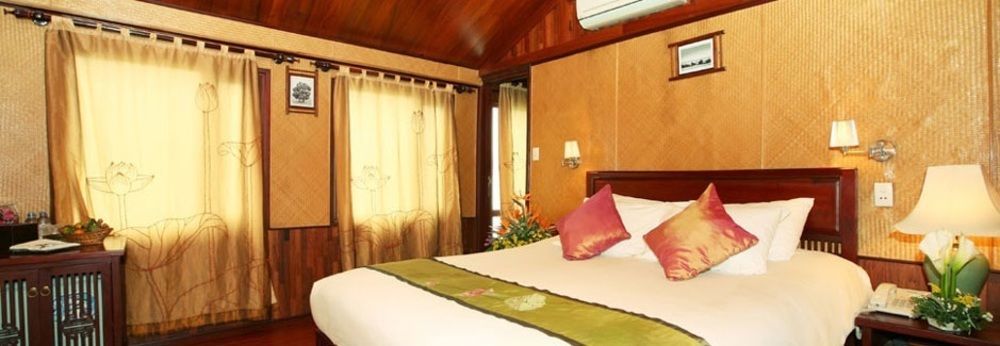  Indochina Sails Bay Ha Long