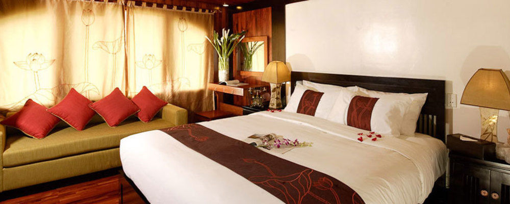  Indochina Sails Bay Ha Long