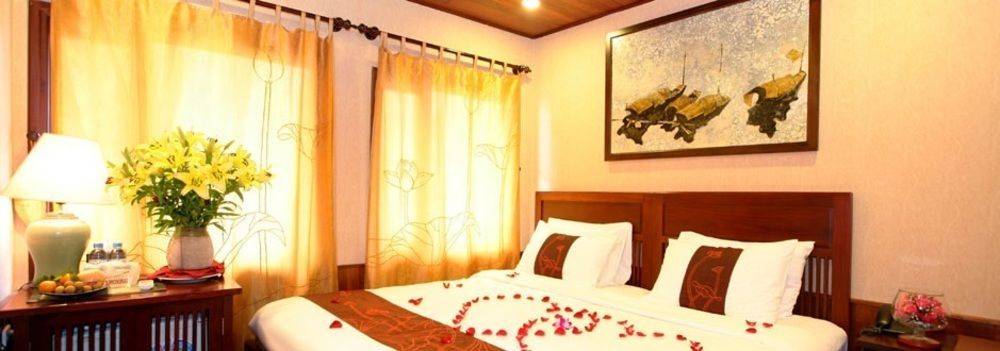  Indochina Sails Bay