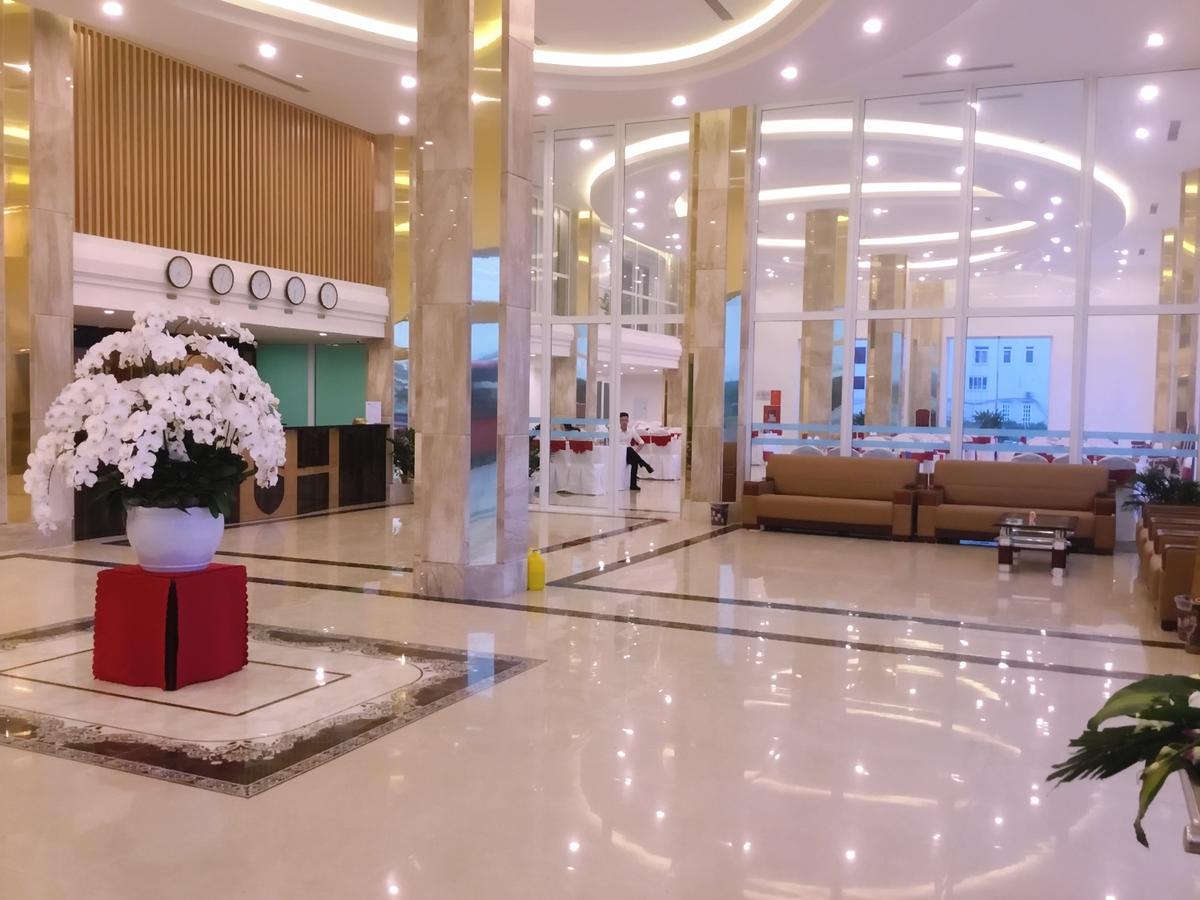 Khách sạn Halong Harbour 4*