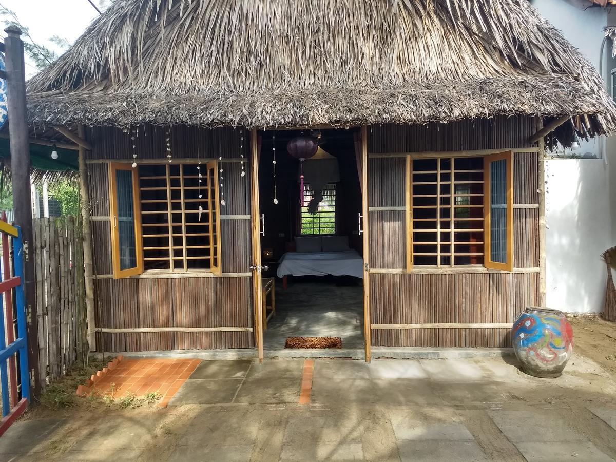 Vy's Cạnh Biển *