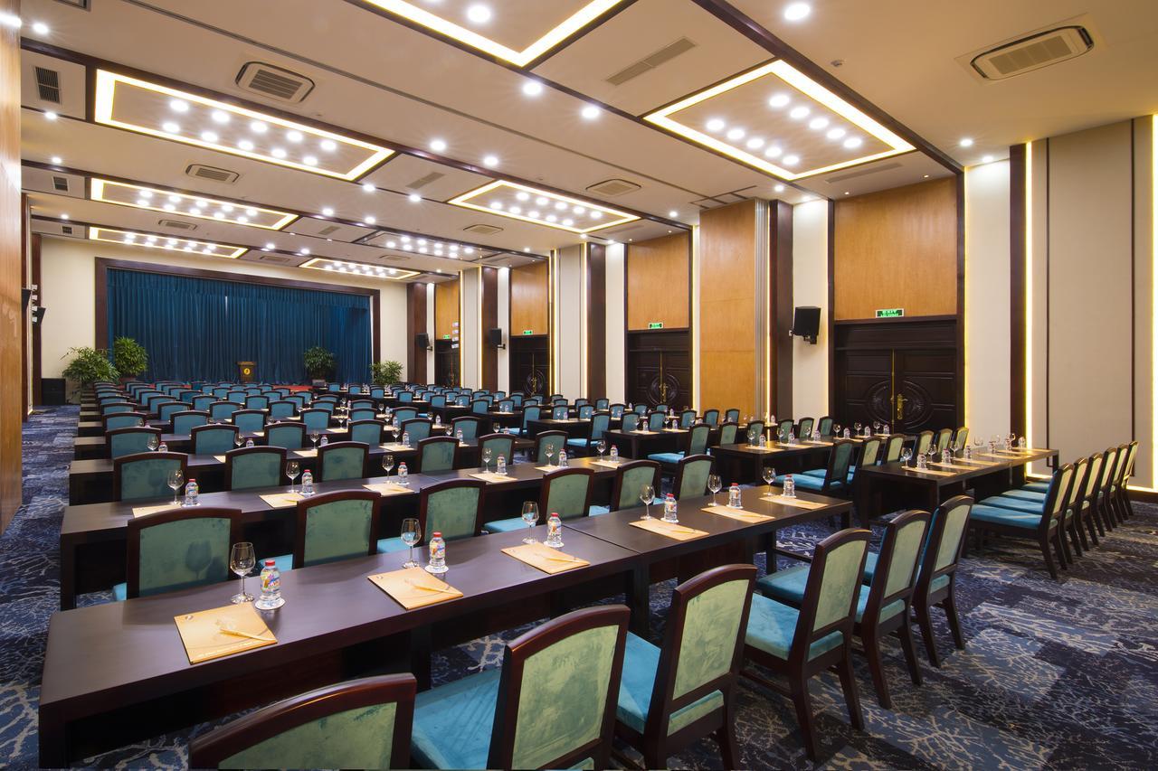 Seahorse & Khu nghỉ mát 4*
