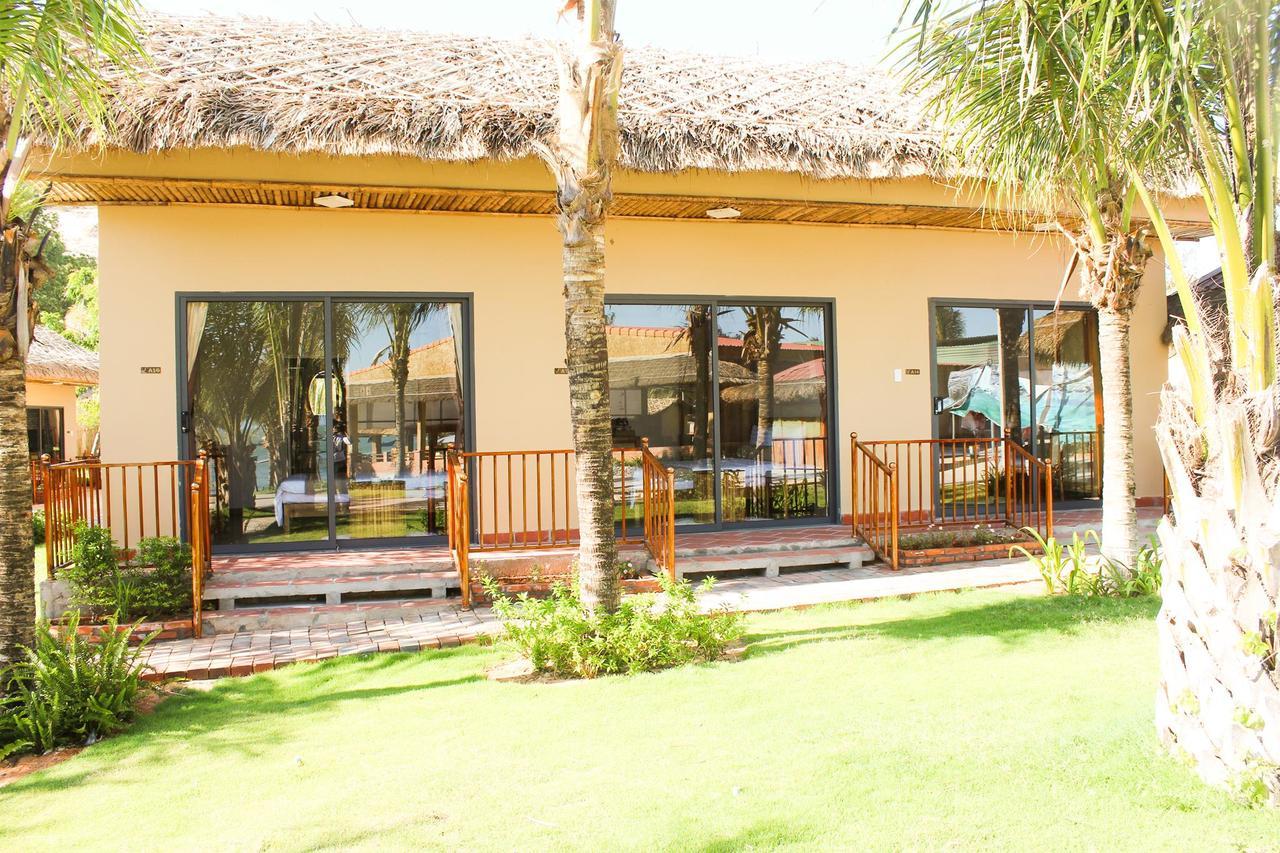 Resort Eagles
