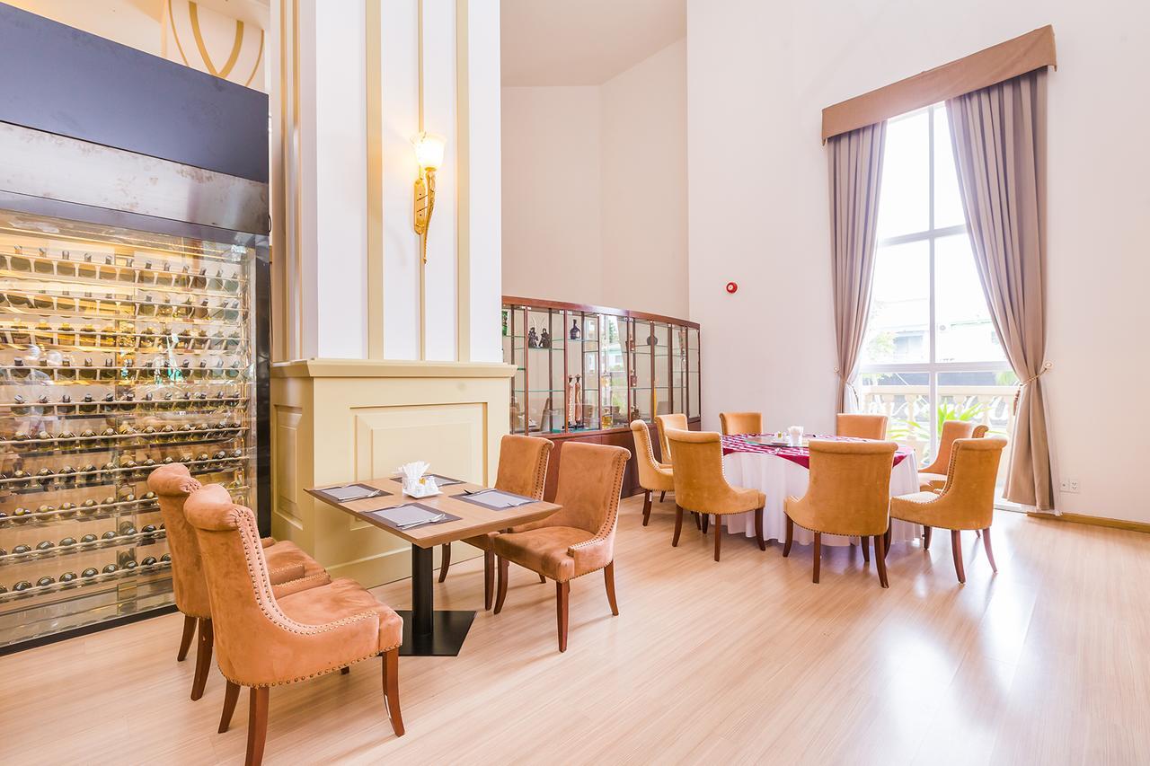 Tan Son Nhat Saigon Khách sạn 5*