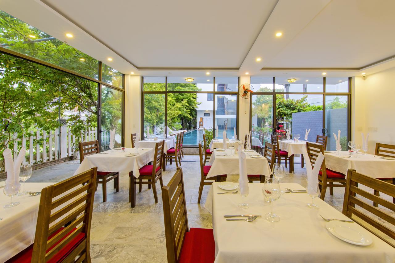 Ruby Hotel