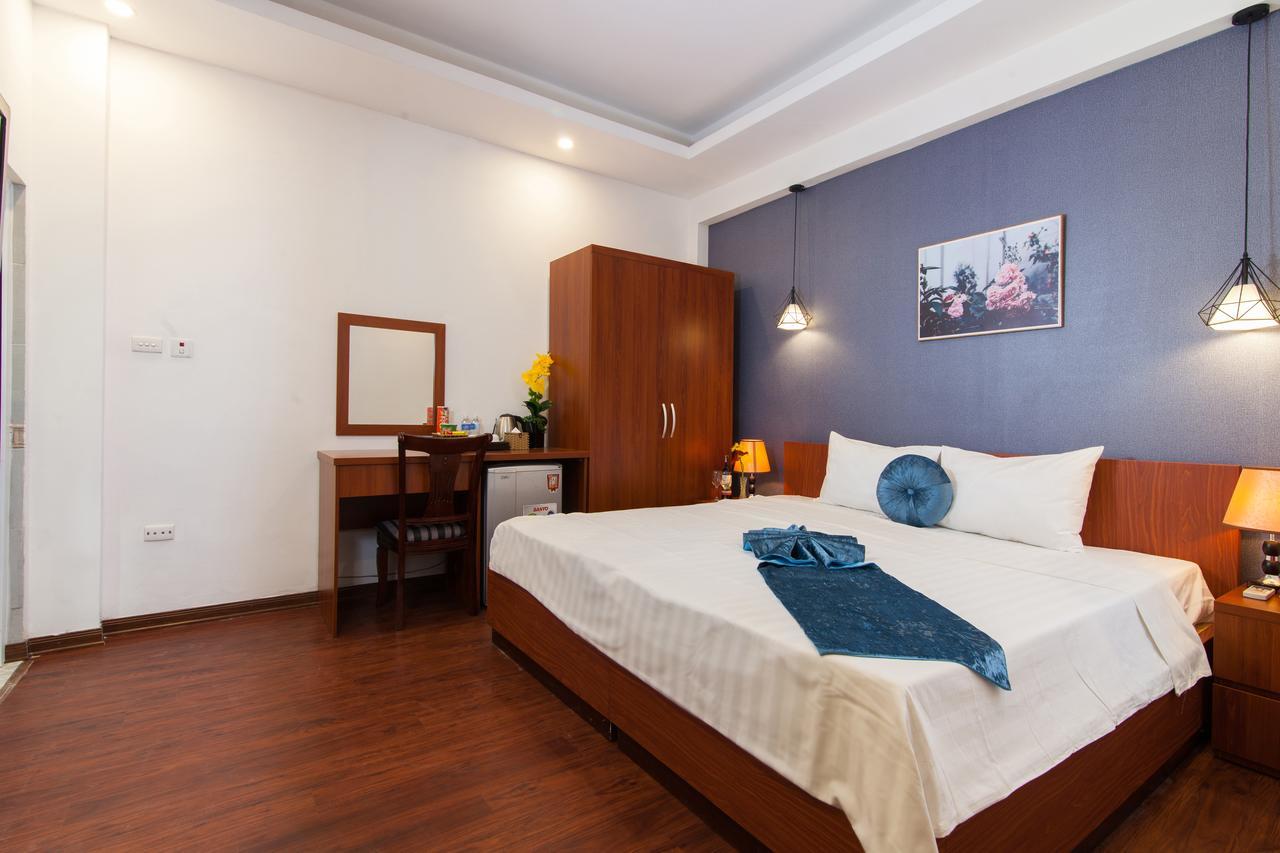 Iris Legend Hotel