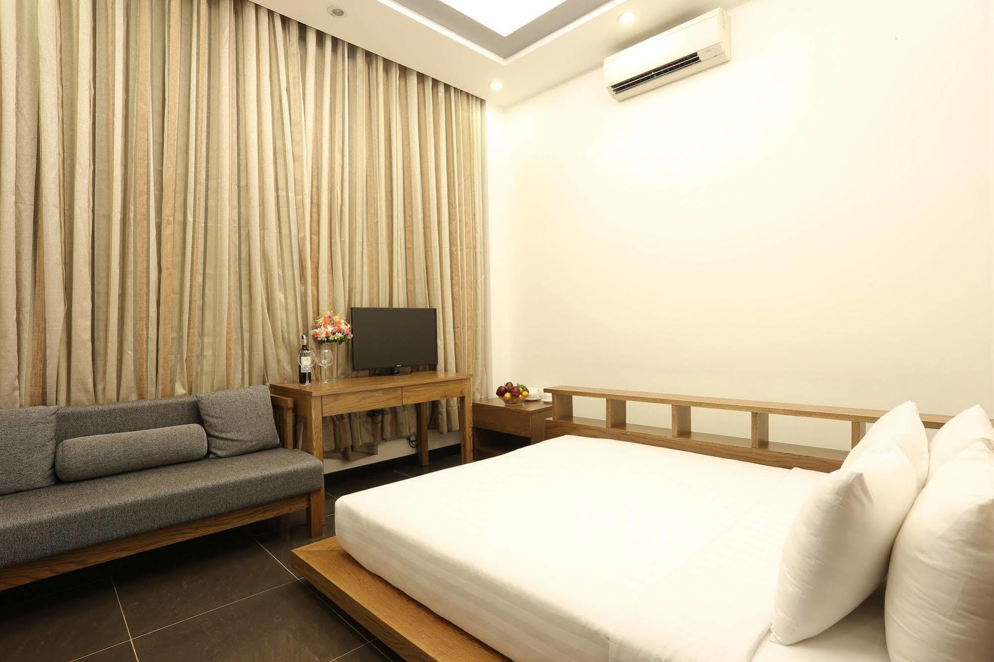 Valentine Hotel