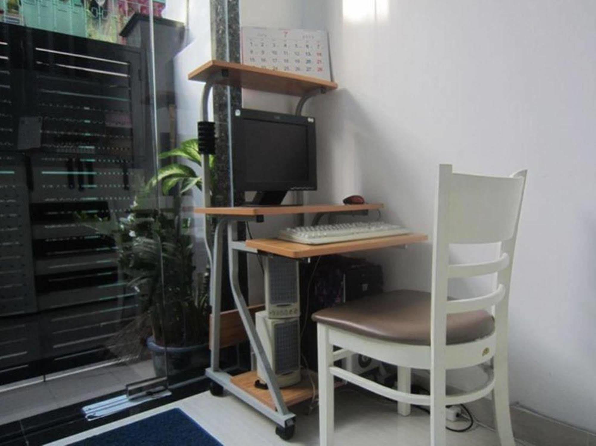 Saigon Hotel *