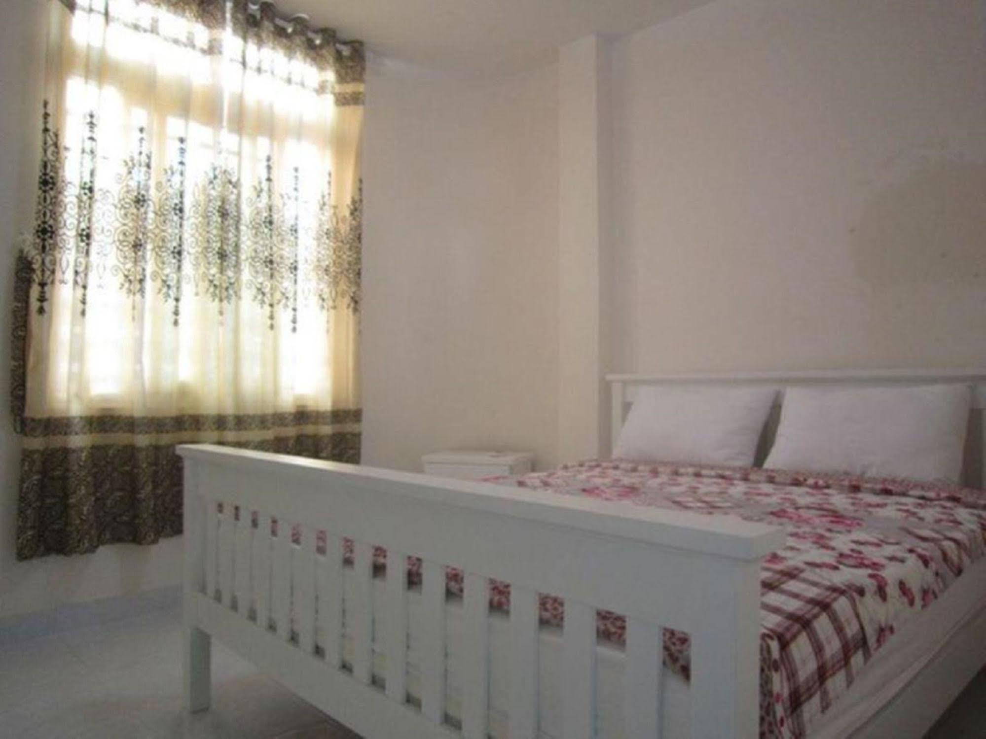 Hotel Saigon *