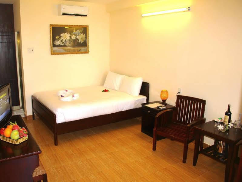 Nang Hon Rom Hotel 3*
