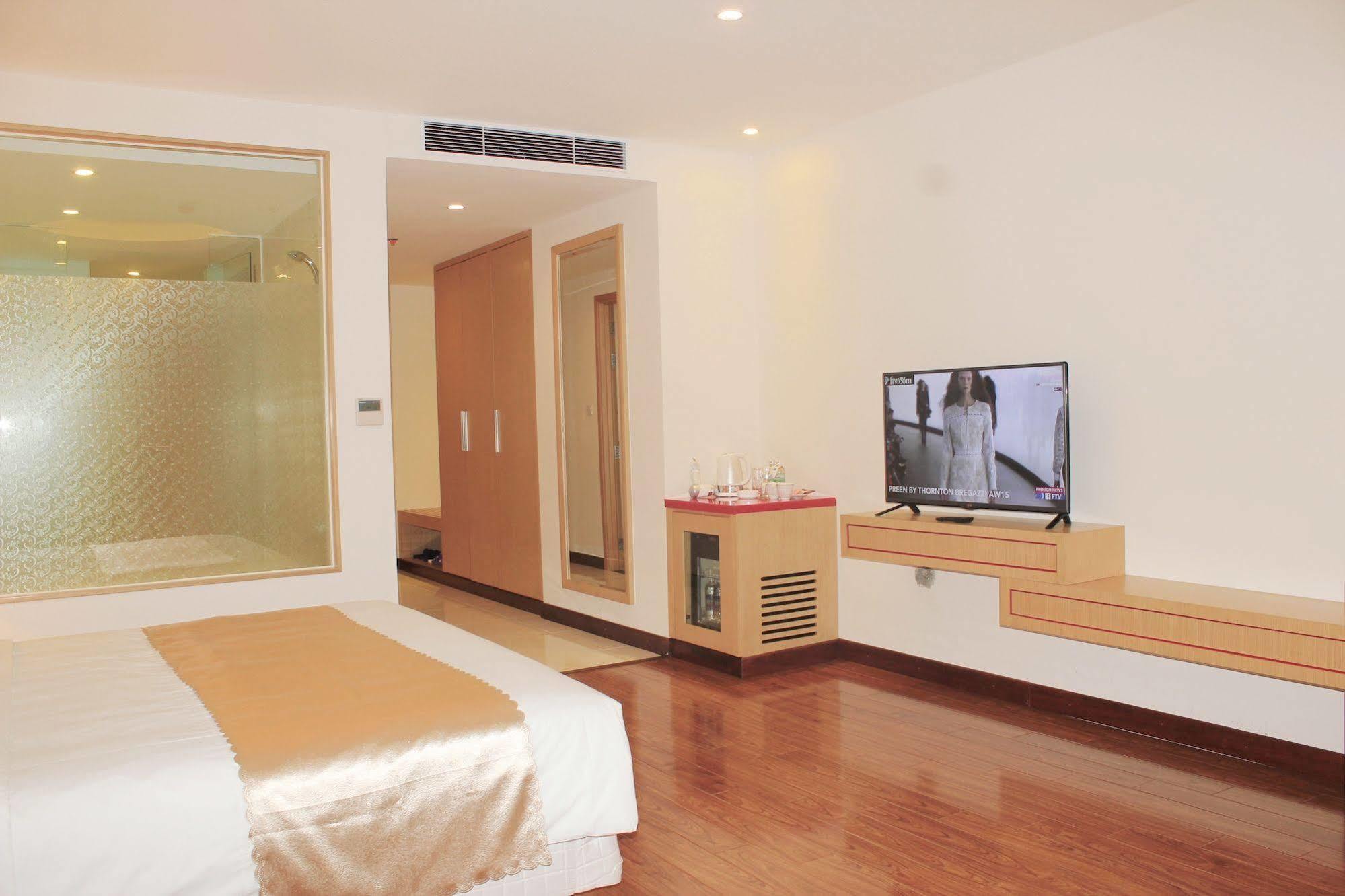 Hotel Bavico International 4*