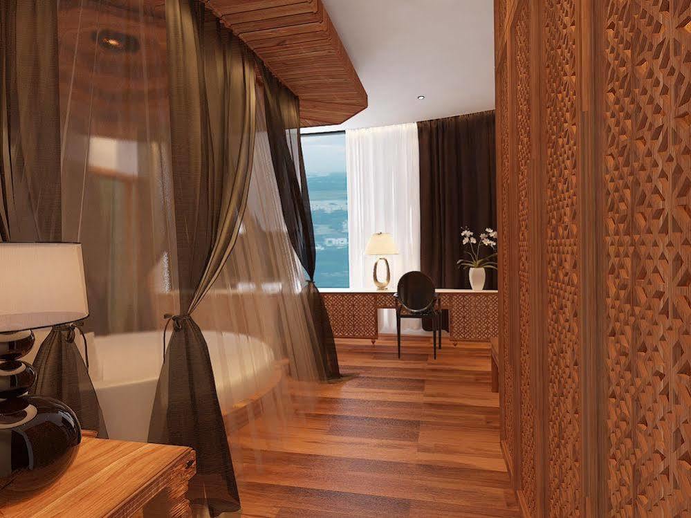 Bavico International Hotel 4*