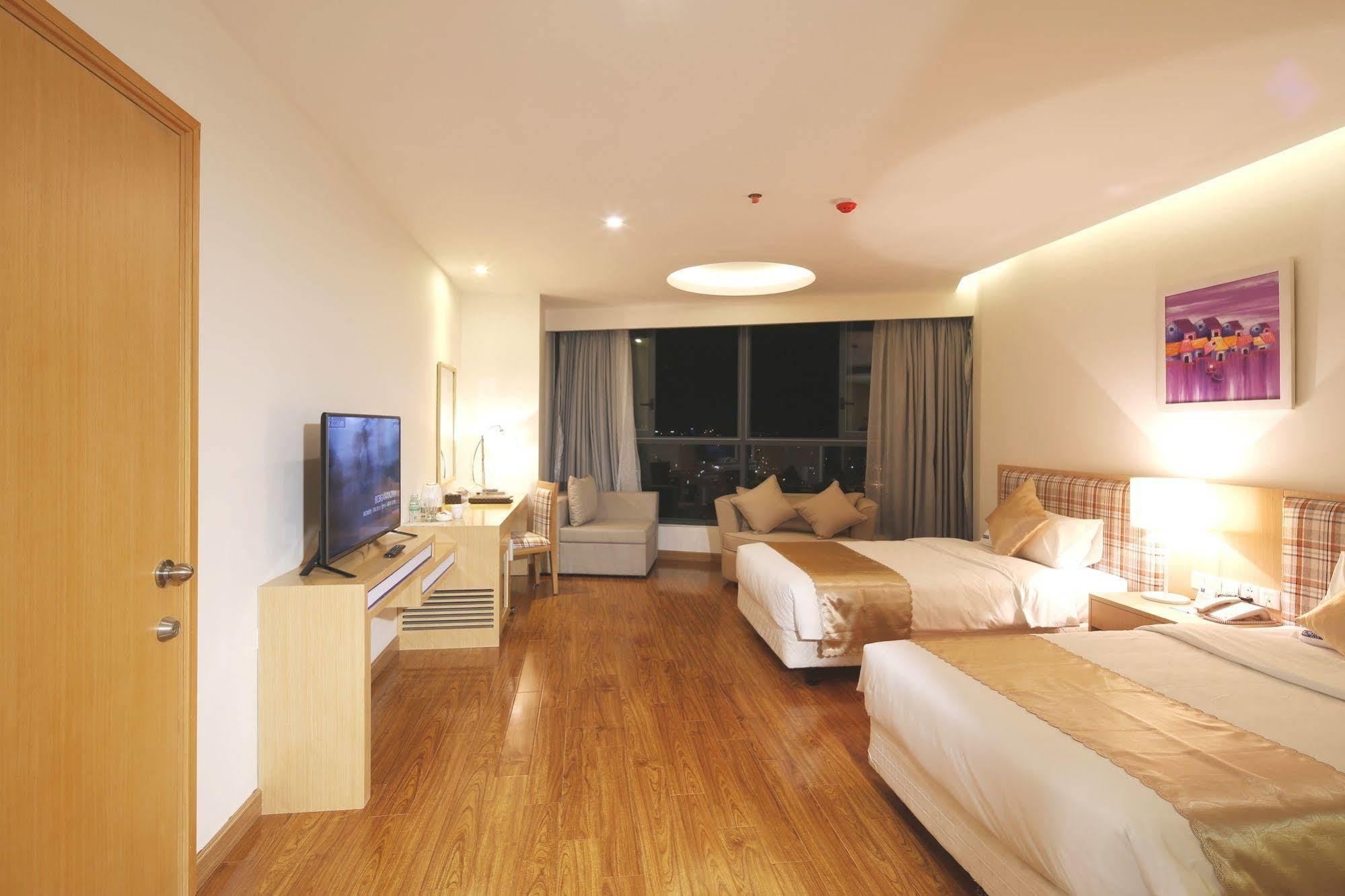 Bavico International 4*