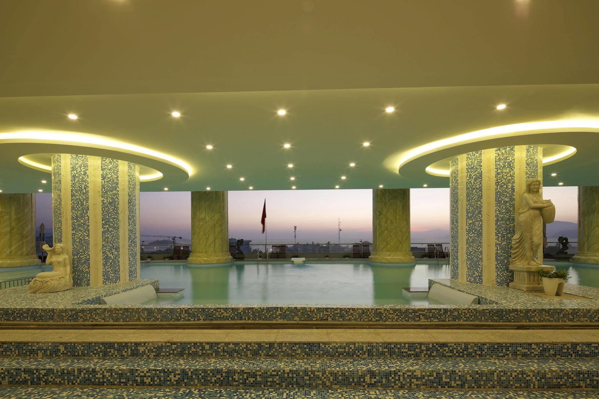 Bavico International 4*