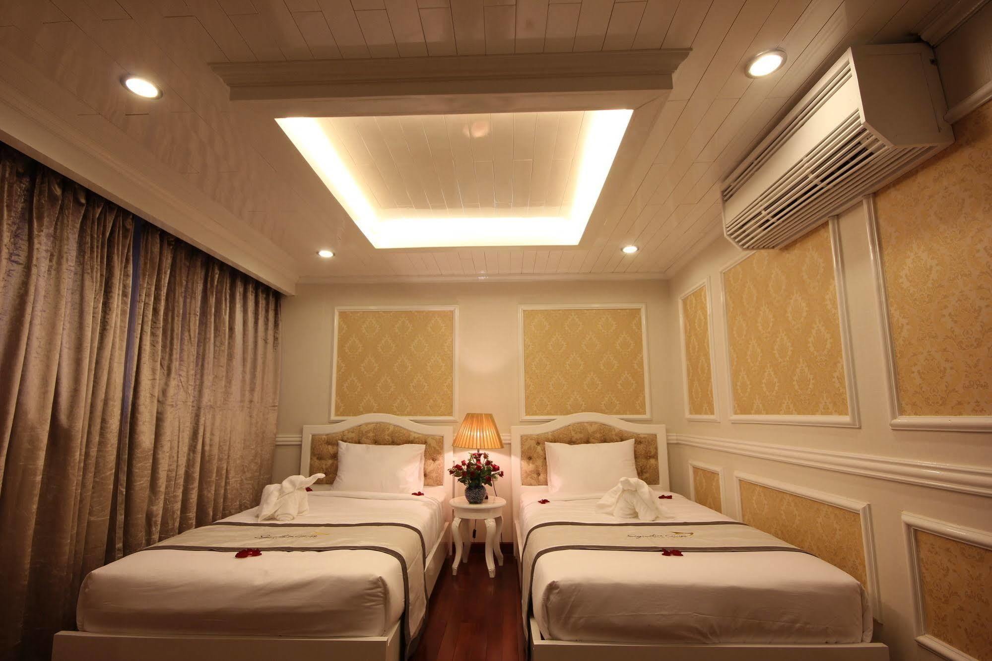 Signature Halong Cruise  5*