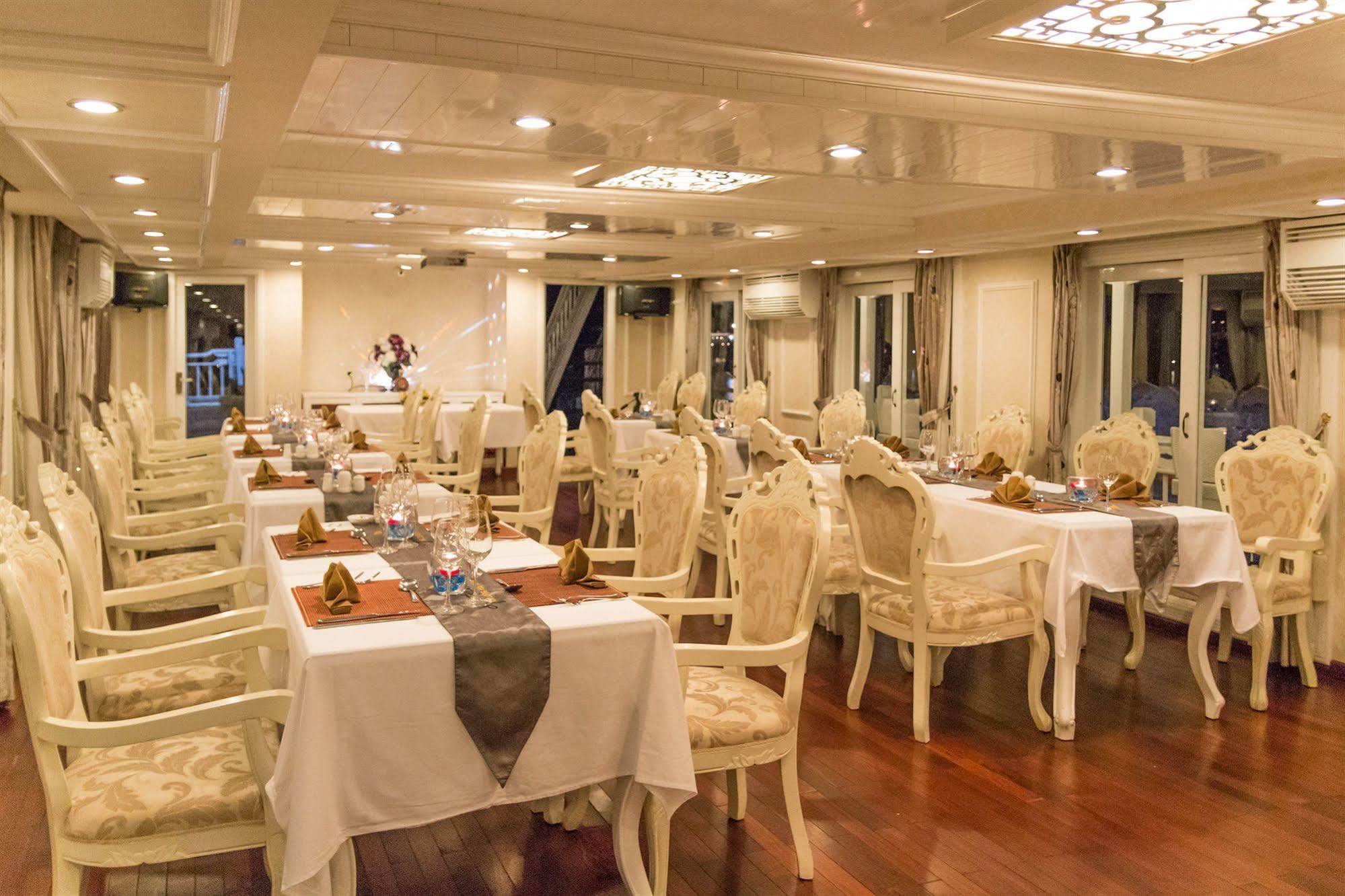  Signature Halong Cruise Hạ Long