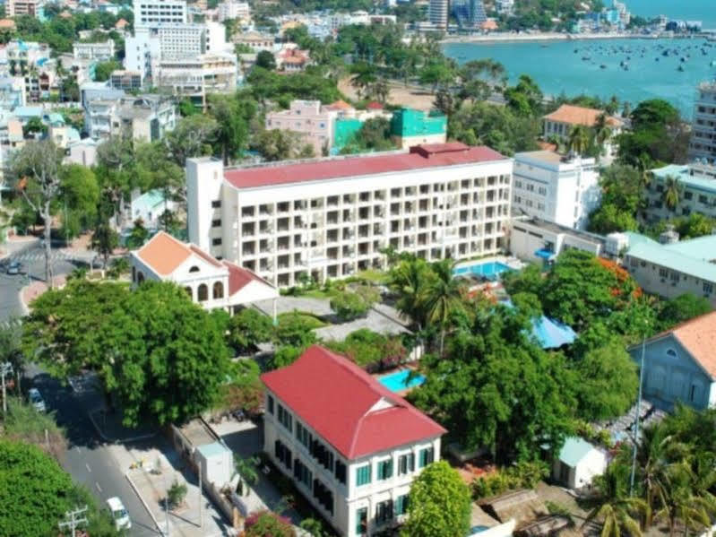 Ocean Sunrise Aparthotel 4*