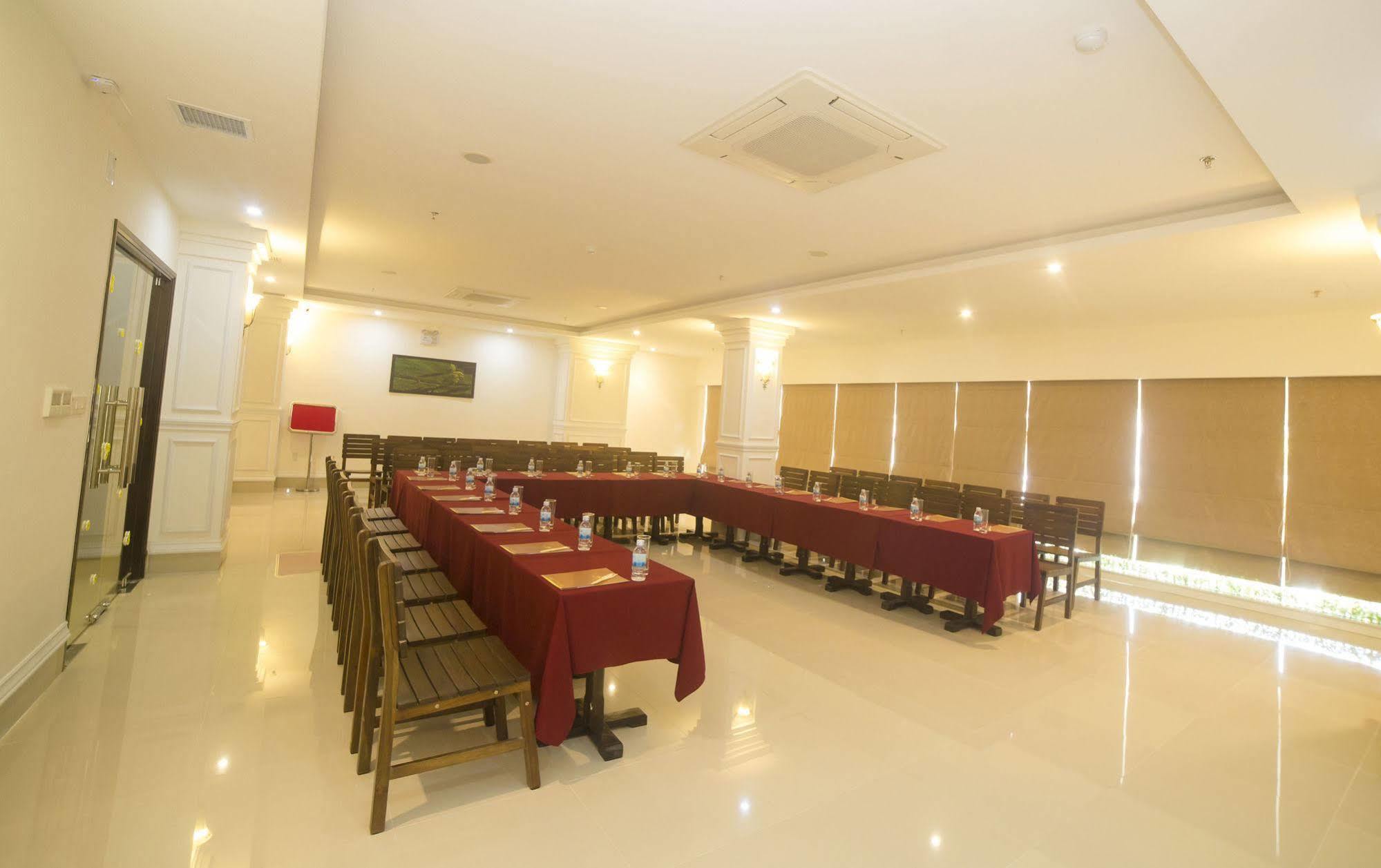 Edele Hotel Nha Trang