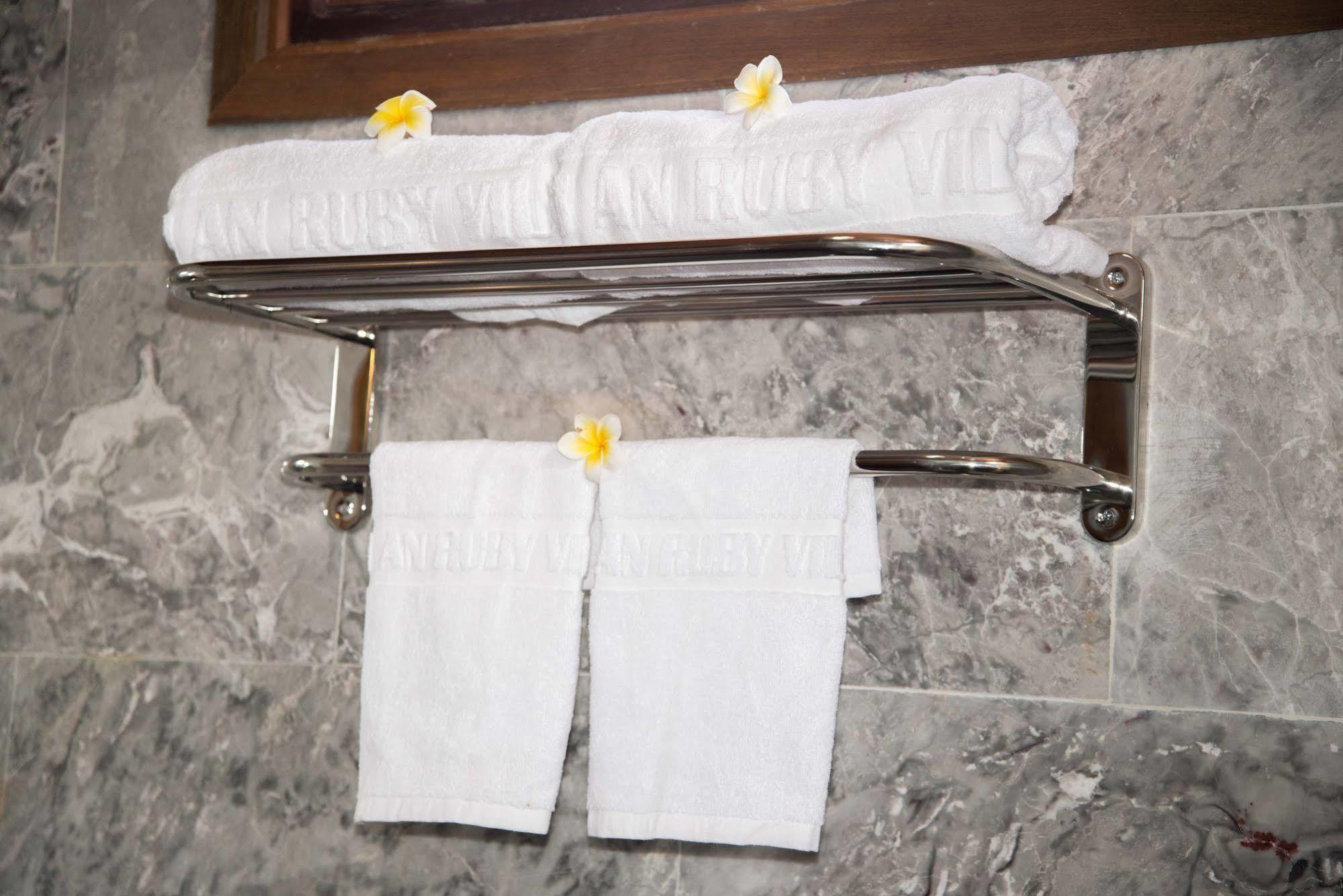 Ruby Hotel 3*