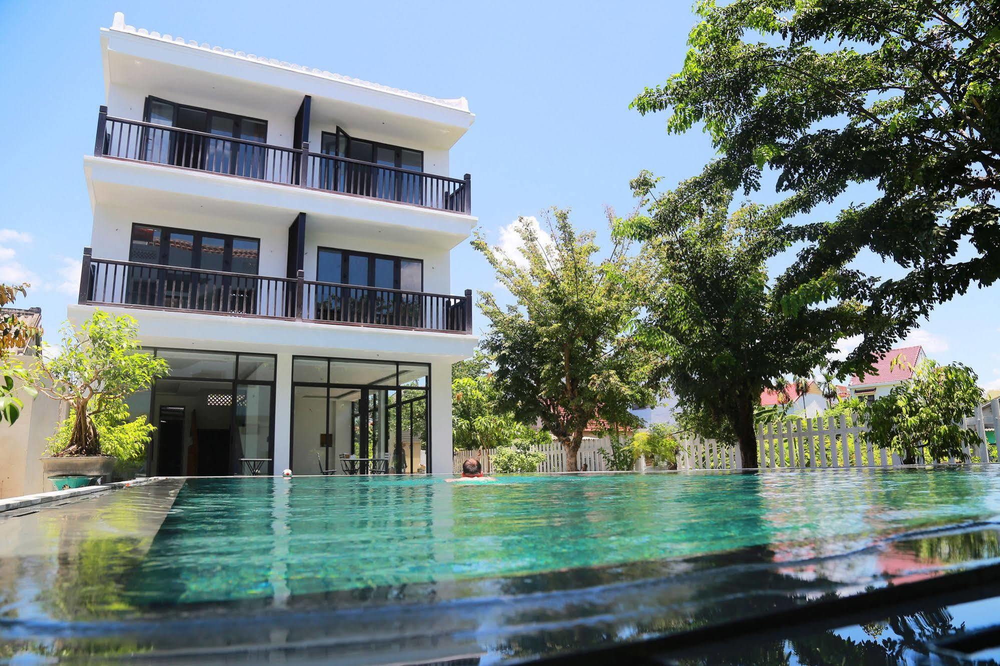 Ruby Hotel Hoi An