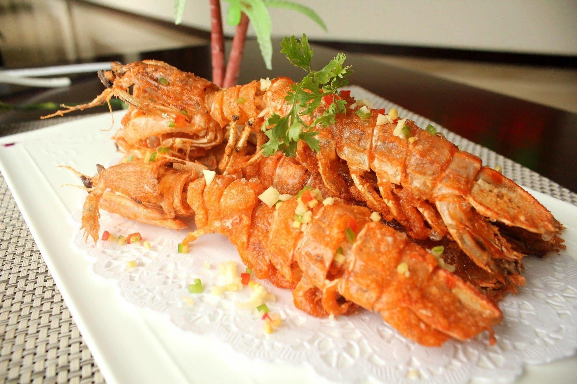 Royal Halong