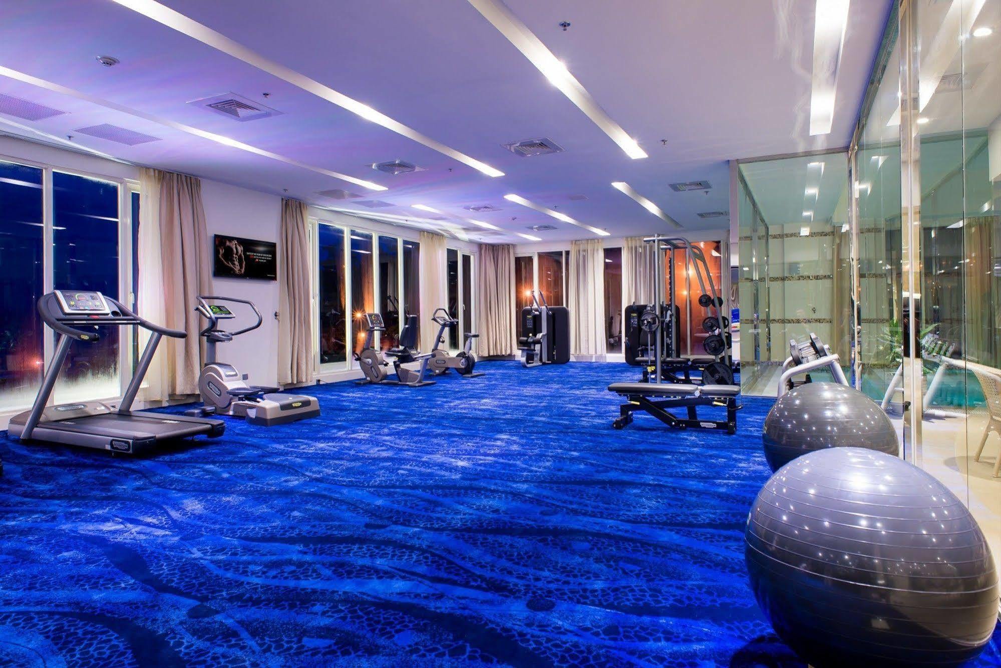 Hoàng Gia Khách sạn 5*