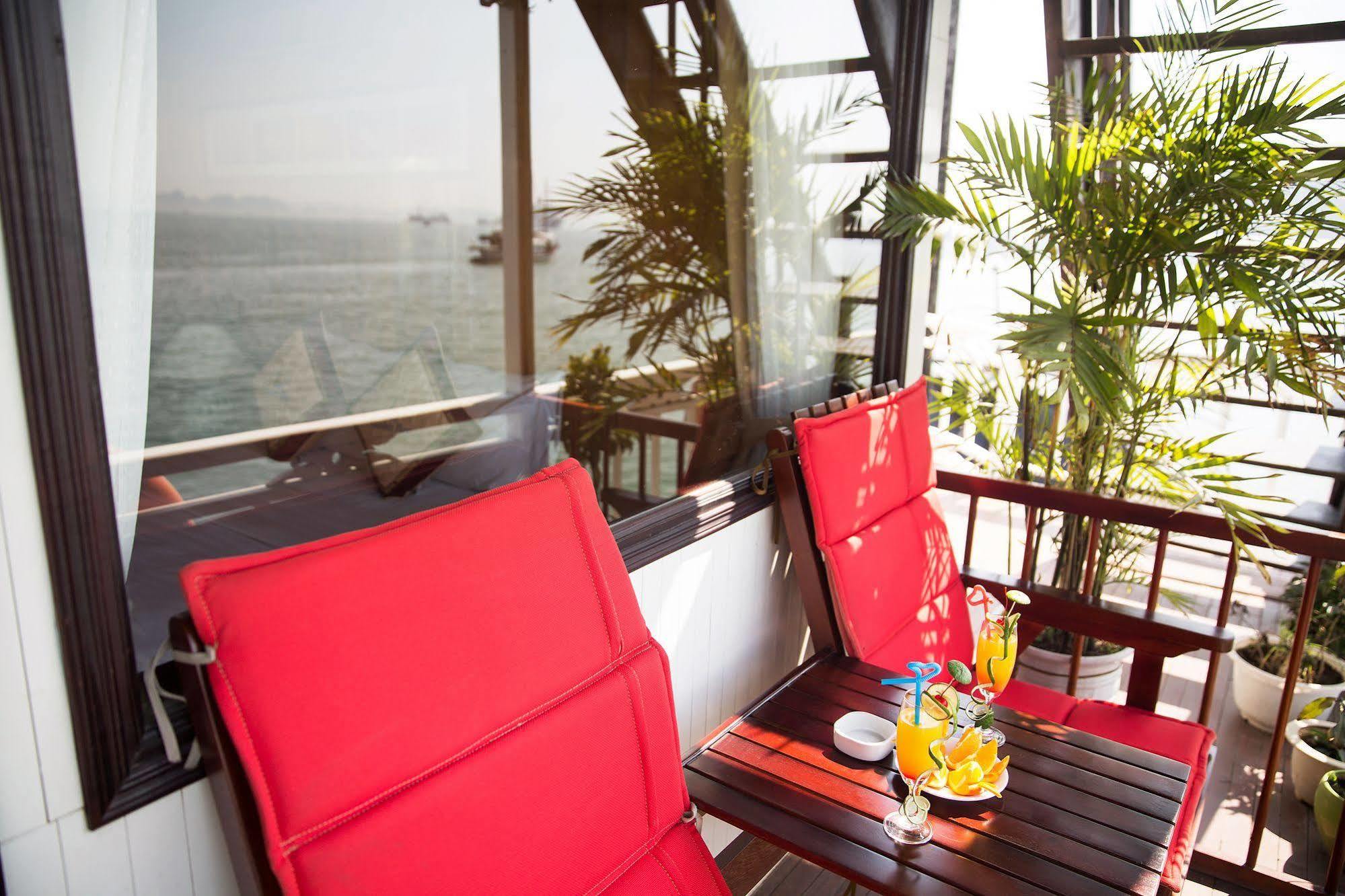 Garden Bay Luxury Cruise 4*