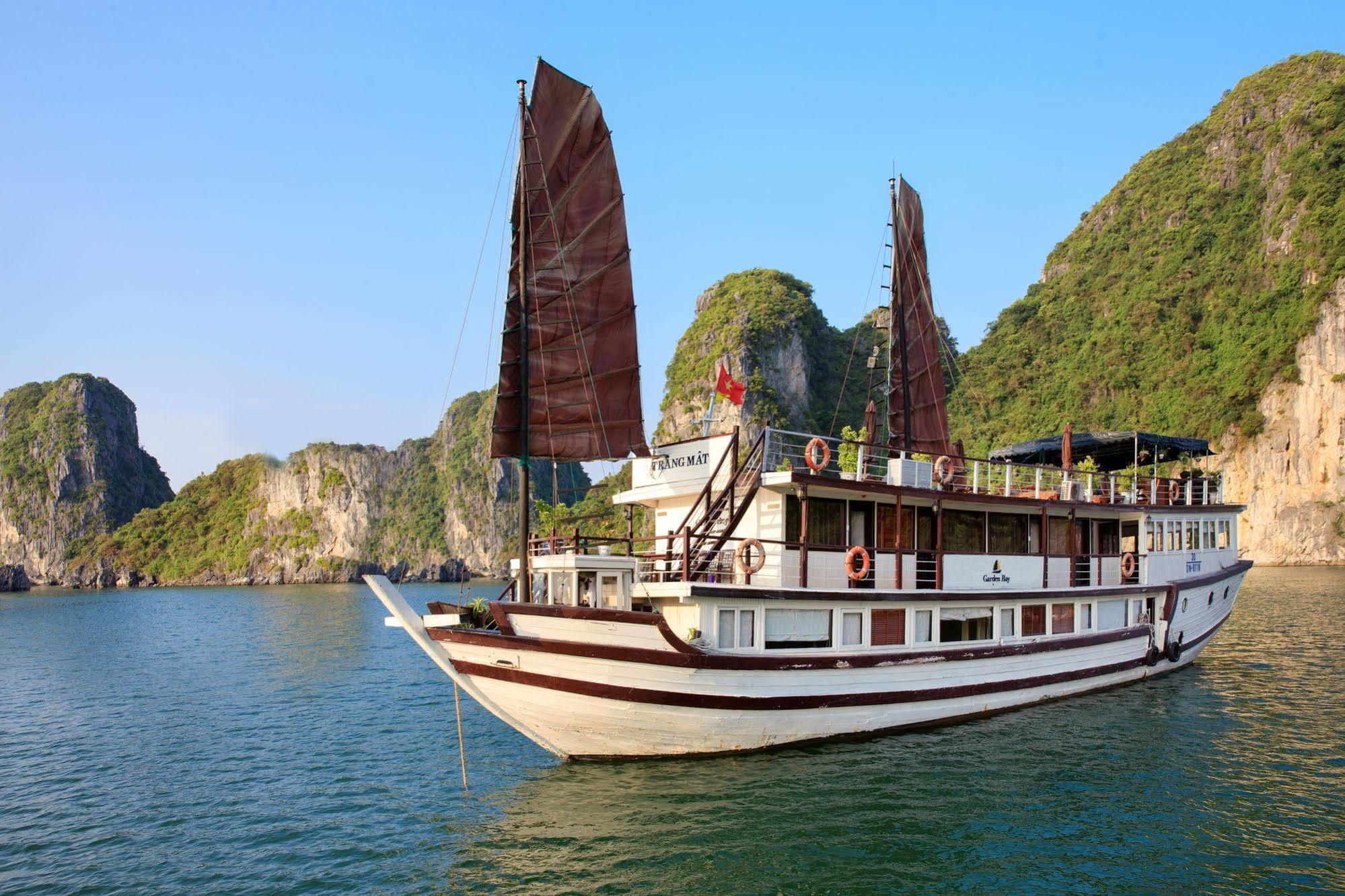 Garden Bay Luxury Cruise Ha Long