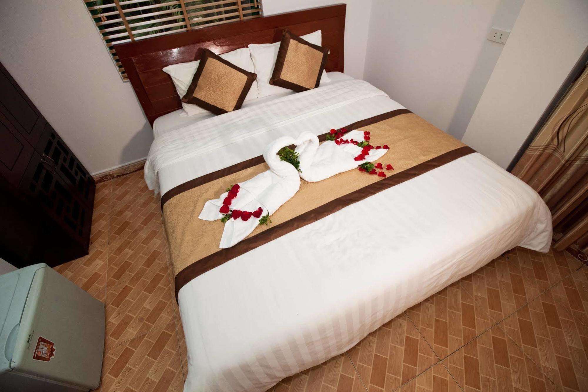 Alex Hotel 2*