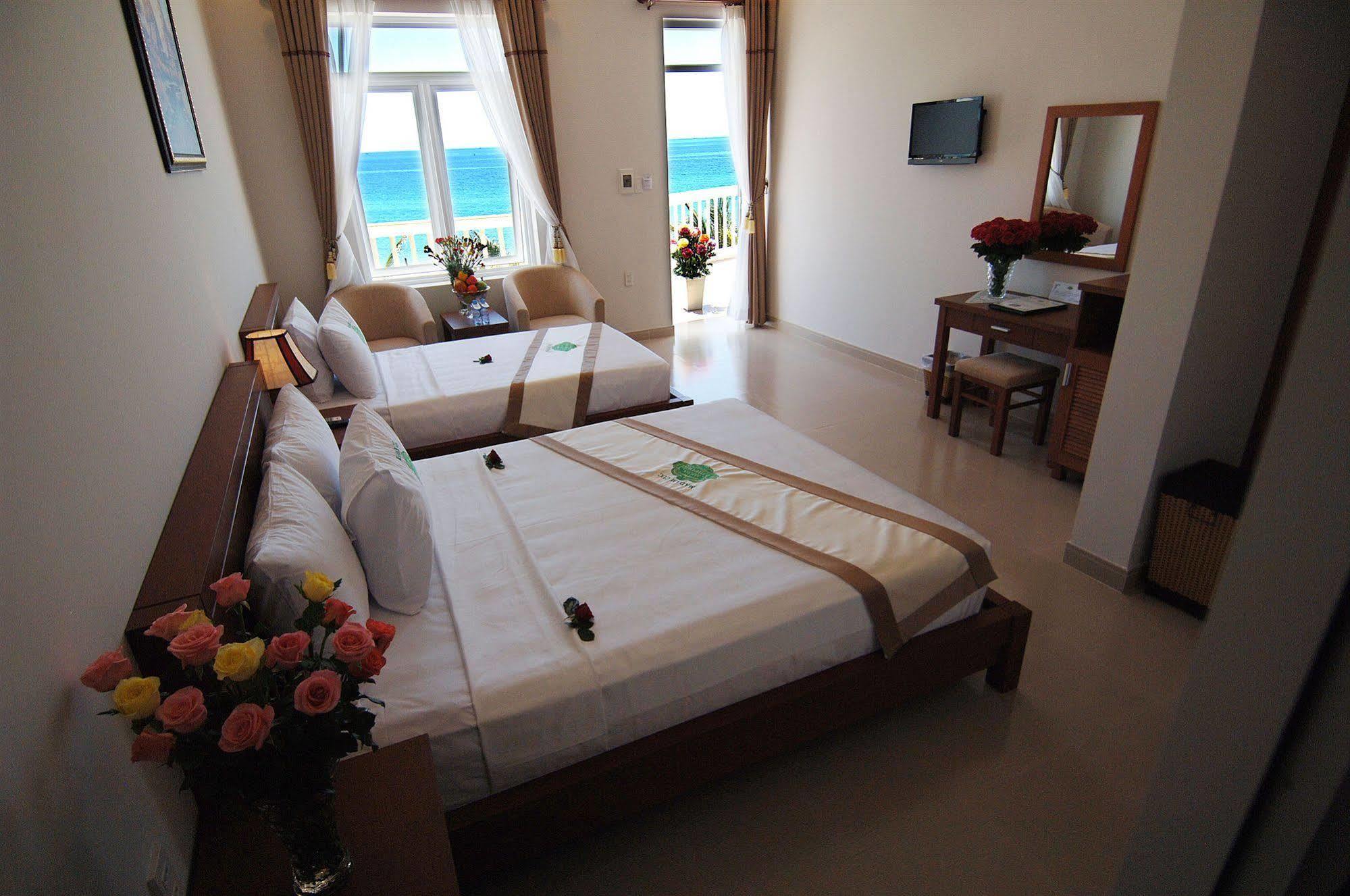 Resort Saigon Emerald 4*