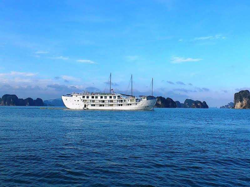 Indochina Sails Bay  Ha Long