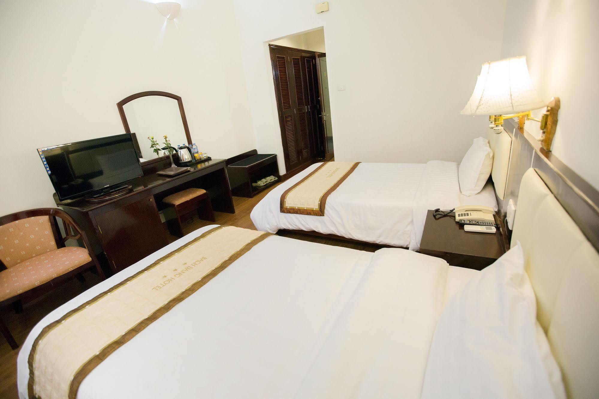 Bach Dang Hotel 3*