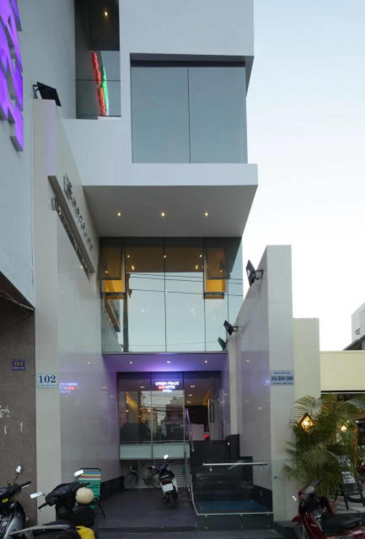 Hotel Peace