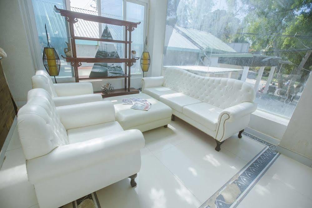 Nam Hotel 3*