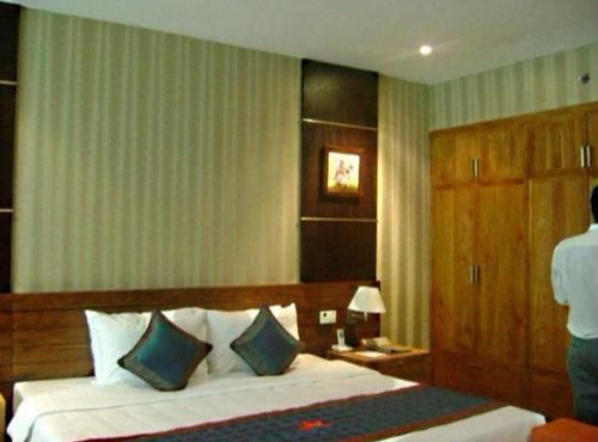 Petro Hotel