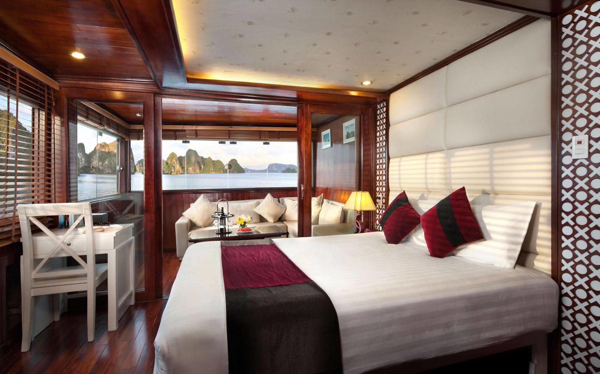  Halong Paloma Cruise 4*
